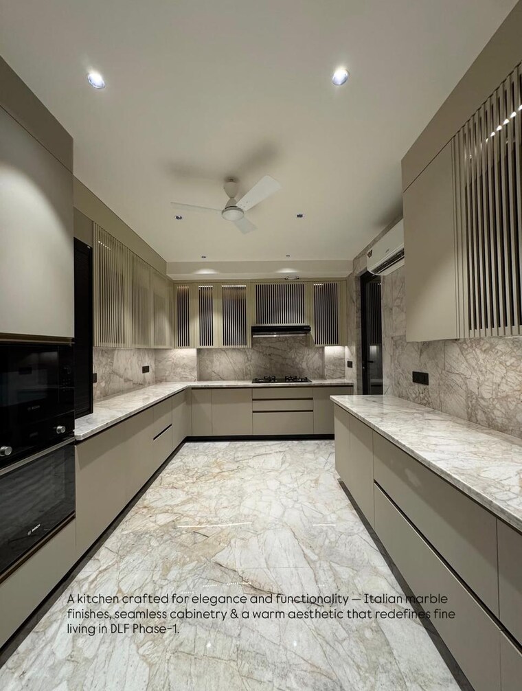 Kitchen, dlf-city-phase-iv 4 Bedroom 400 Sq.Yd. Builder Floor In Dlf Phase iv Gurgaon 9705650