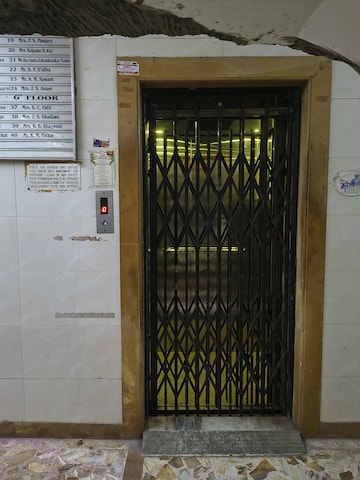 Furnished Amenities in 1 BHK Apartment at Kurla East – for Rent