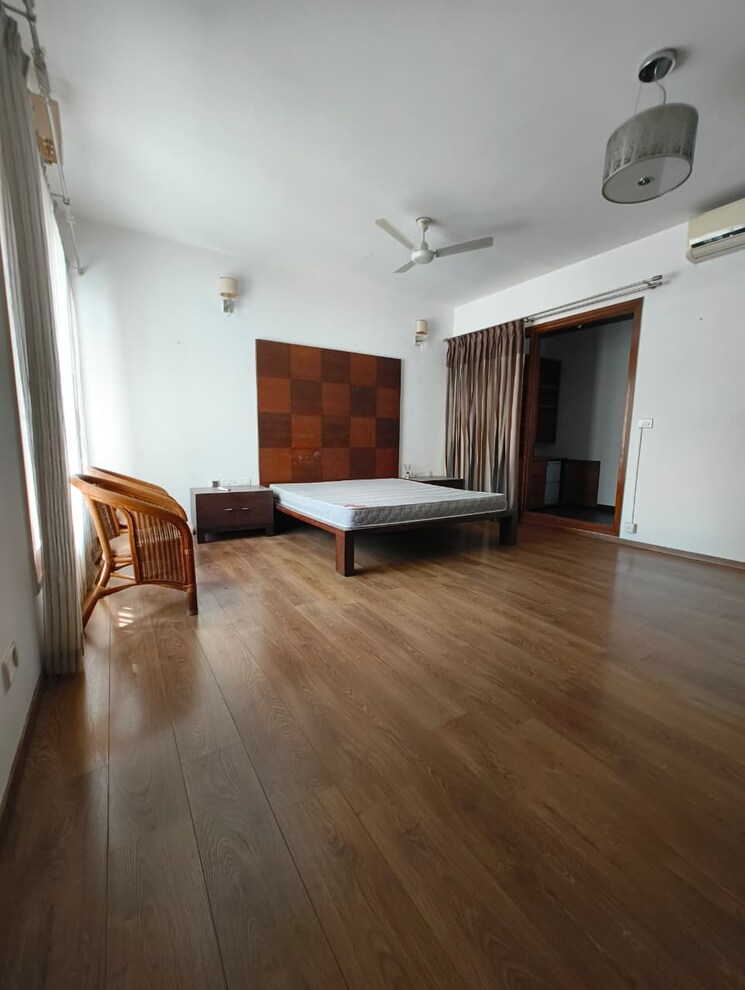 Room, koramangala 4 Bedroom 4060 Sq.Ft. Independent House In Koramangala Bangalore 9705659