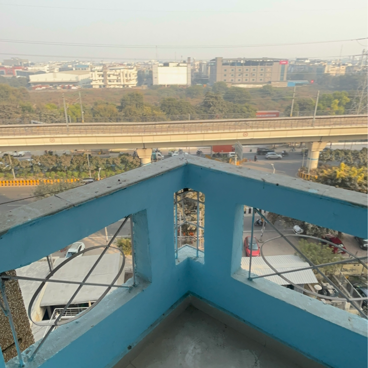 Swimming Pool, shatabdi-rail-vihar 2.5 Bedroom 1200 Sq.Ft. Apartment In Wazidpur Noida 9705672