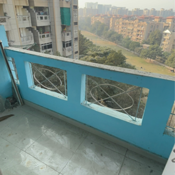 Swimming Pool in 2.5 BHK Apartment at Shatabdi Rail Vihar, Wazidpur – for Sale