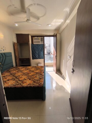 Bedroom in 2 BHK Builder Floor at Ignou Road – for Rent
