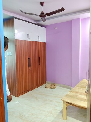 Bedroom in 2 BHK Builder Floor at Arjunganj – for Rent