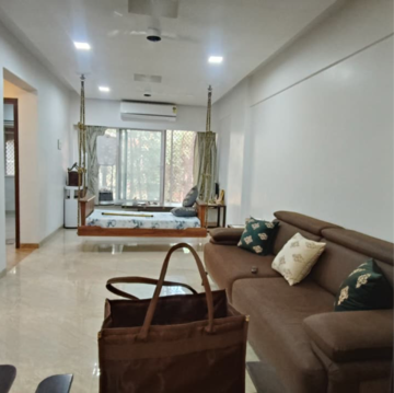 Living Room in 2 BHK Apartment at Vaibhav Apartment Prabhadevi, Hatiskar Wadi – for Rent