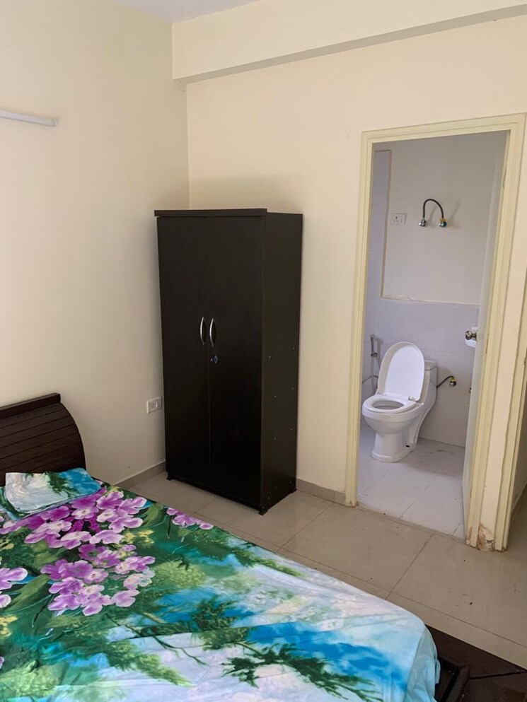 Room, pyramid-urban-homes 2 Bedroom 830 Sq.Ft. Apartment In Sector 70a Gurgaon 9705698