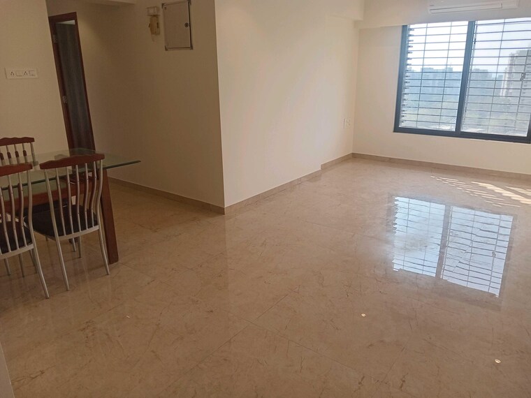 Room, dn nagar 2 Bedroom 780 Sq.Ft. Apartment In Dn Nagar Mumbai 9705696