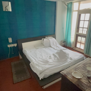 Bedroom in 3.5 BHK Apartment at Gardenia Grace, Sector 61 – for Rent