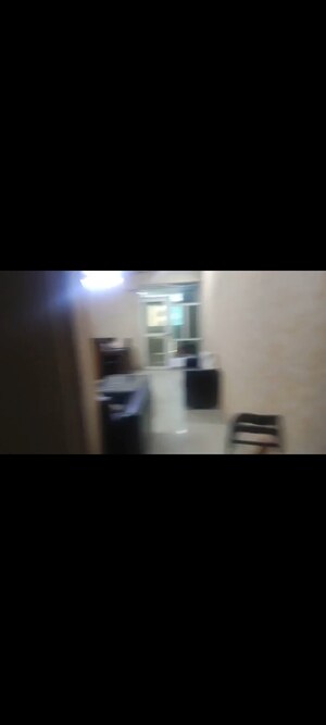 Room in 3 BHK Apartment at Gaur City 2 - 12th Avenue, Sector 16c Greater Noida – for Rent