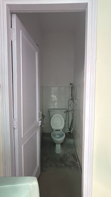 Bathroom in 4 BHK Builder Floor at Safdarjung Enclave – for Rent