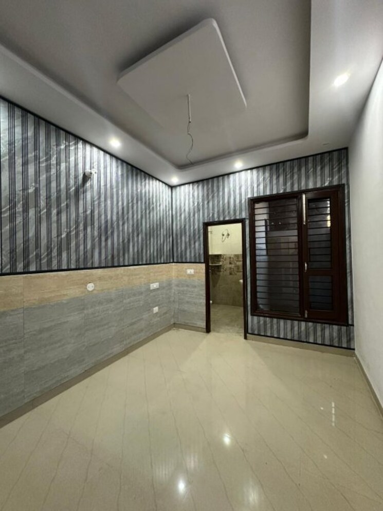 Room, sector 115 2 Bedroom 112 Sq.Yd. Apartment In Sector 115 Mohali 9705714