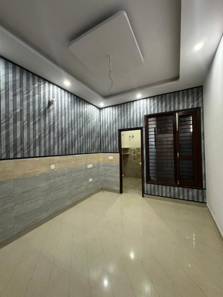 Room, sector 115 2 Bedroom 112 Sq.Yd. Apartment In Sector 115 Mohali 9705714