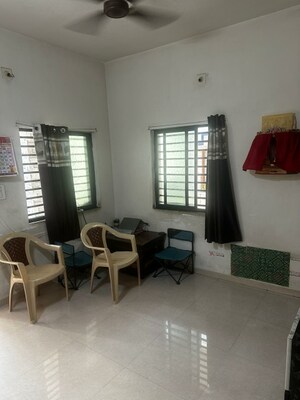 Living Room in 2 BHK Builder Floor at Chanakyapuri – for Rent