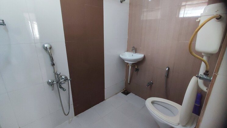 Bathroom, thaltej 4 Bedroom 2500 Sq.Ft. Villa In Thaltej Ahmedabad 9705743