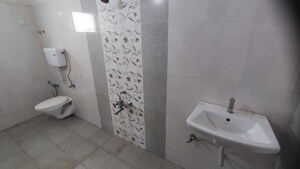 Bathroom in 4 BHK Villa at Thaltej – for Rent