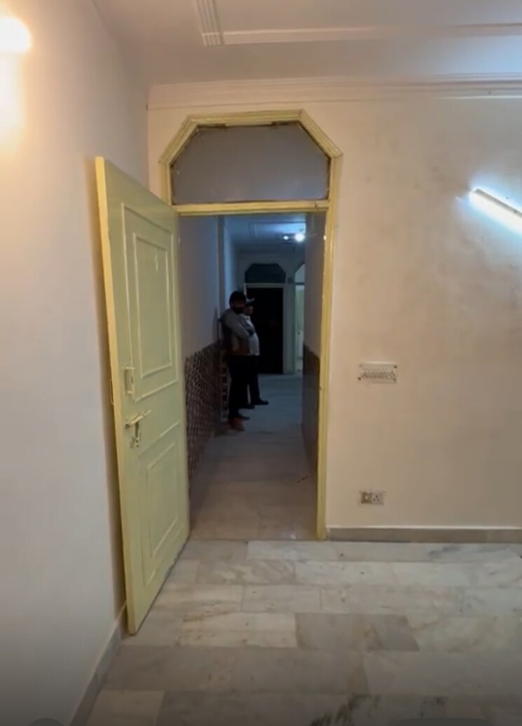 undefined, zakir nagar 3 Bedroom 750 Sq.Ft. Builder Floor In Zakir Nagar Delhi 9705756