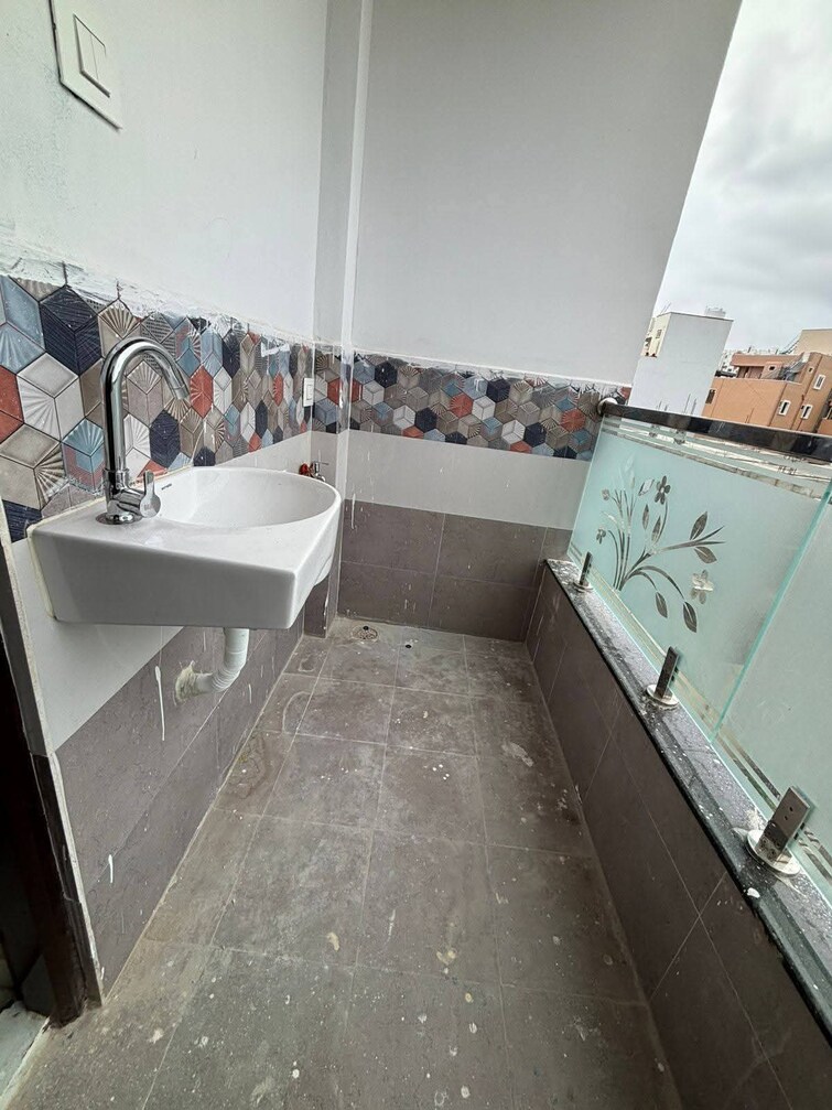 Balcony, kondapur 1 Bedroom 550 Sq.Ft. Apartment In Kondapur Hyderabad 9705760