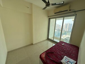 Bedroom in 3 BHK Apartment at Andheri West – for Rent