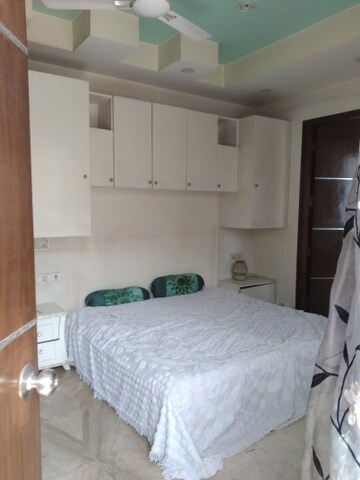 Bedroom in 3 BHK Builder Floor at South City 2 – for Sale