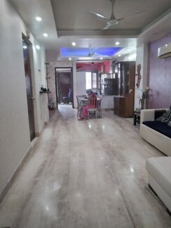 3 BHK + Extra Room Builder Floor For Sale in South City 2