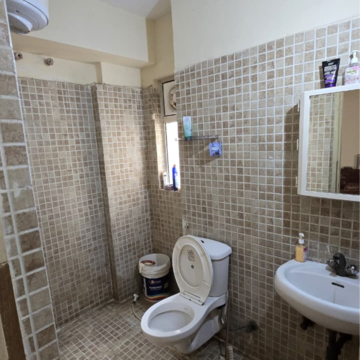 Bathroom in 3 BHK Apartment at Paras Tierea, Sector 137 – for Rent