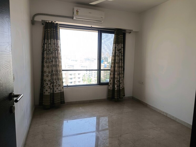 Room, andheri west 2 Bedroom 670 Sq.Ft. Apartment In Andheri West Mumbai 9705767