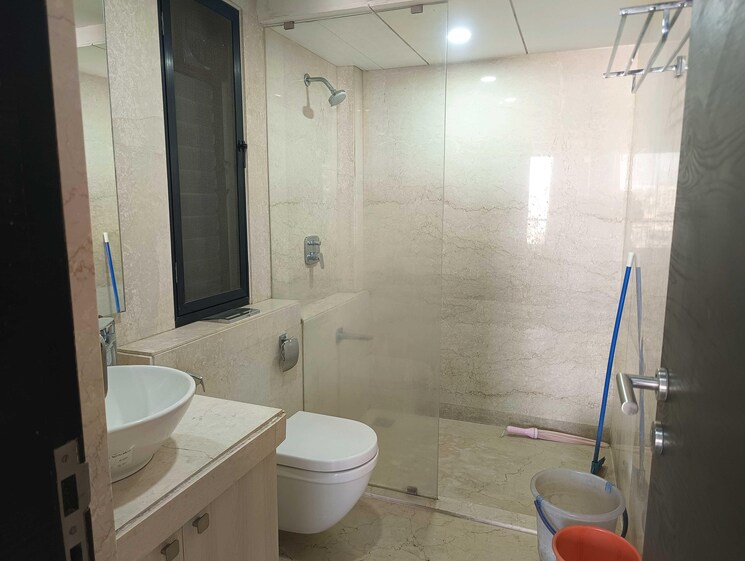 Bathroom, andheri west 2 Bedroom 670 Sq.Ft. Apartment In Andheri West Mumbai 9705767