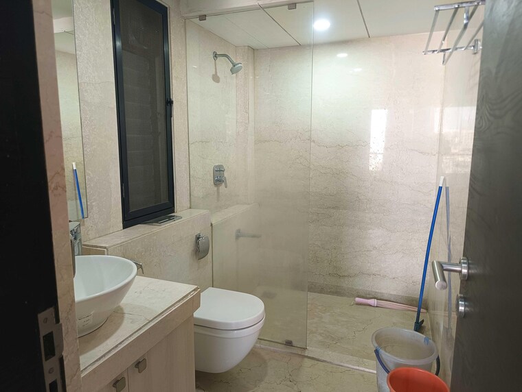 Bathroom, andheri west 2 Bedroom 670 Sq.Ft. Apartment In Andheri West Mumbai 9705767