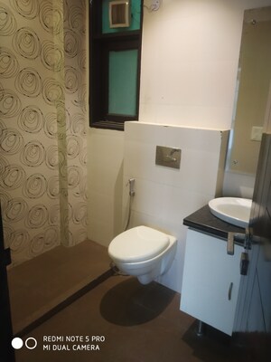 Attached Bathroom in 2 BHK Builder Floor at Uppal Southend, Sector 49 – for Rent