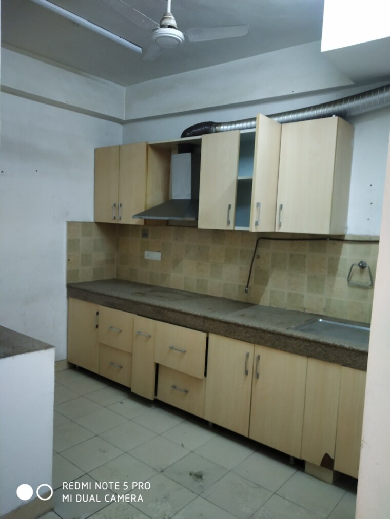 Kitchen, uppal-southend 2 Bedroom 927 Sq.Ft. Builder Floor In Sector 49 Gurgaon 9705774