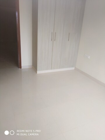 Room in 2 BHK Builder Floor at Uppal Southend, Sector 49 – for Rent