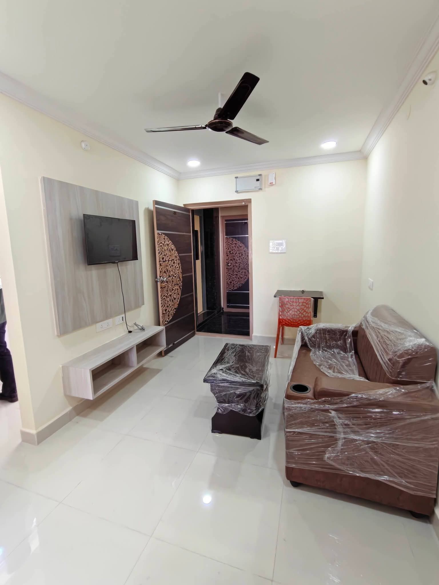 1 BHK + Pooja Room Apartment For Rent in Raghavendra Colony 