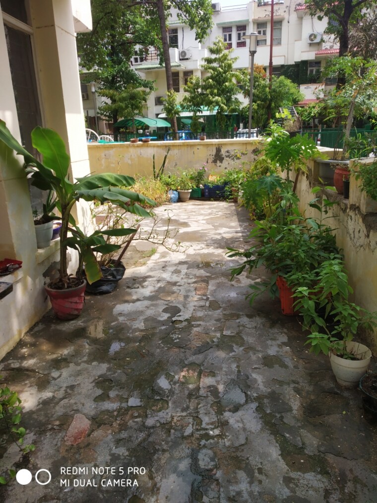 Balcony, unitech-arcadia 4 Bedroom 3500 Sq.Ft. Builder Floor In South City 2 Gurgaon 9705786