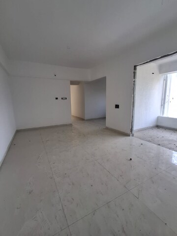Room in 3 BHK Apartment at Akshay Floria Building A, Vadgaon Budruk – for Sale
