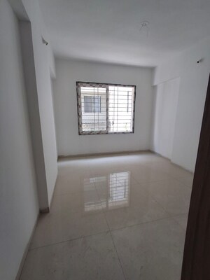 Room in 3 BHK Apartment at Sun City – for Sale
