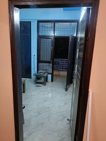 Room in 1 BHK Builder Floor at Shyam Park Extension – for Sale