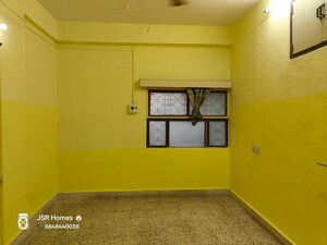 Room in 2 BHK Builder Floor at Begumpet – for Rent