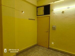 Room in 2 BHK Builder Floor at Begumpet – for Rent