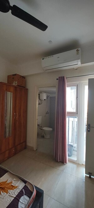 Building Lobby in 1 BHK Apartment at Gaur City 2 - 14th Avenue, Sector 16c Greater Noida – for Rent