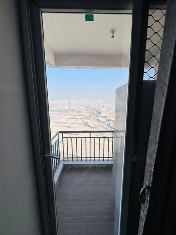 2 BHK Apartment For Rent in Gaur City 2 - 14th Avenue, Sector 16c Greater Noida