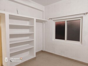 Room in 2 BHK Builder Floor at Begumpet – for Rent