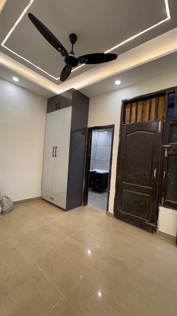 Building Lobby in 3 BHK Apartment at Ashiana The Heritage, Vaishali Sector 3 – for Sale