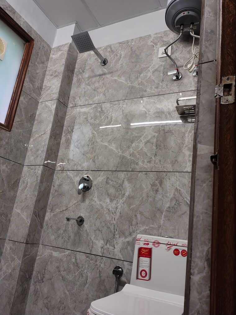 Bathroom, green-wood-city 1 RK 280 Sq.Ft. Builder Floor In Sector 45 Gurgaon 9705847