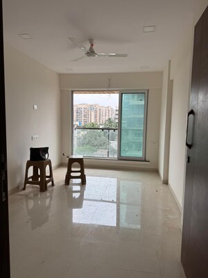 Room in 2 BHK Apartment at Andheri West – for Rent