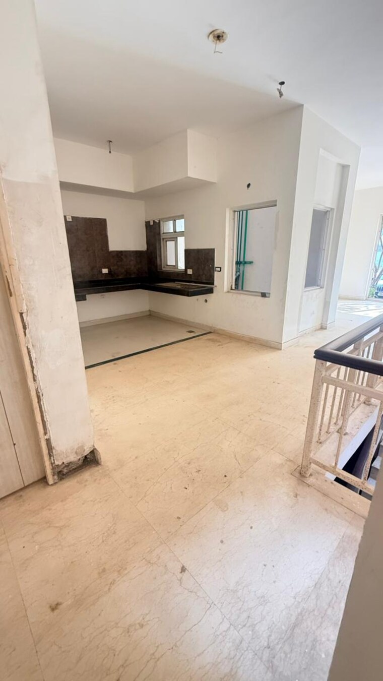 Room, bptp-astaire-garden-monet-floors 3 Bedroom 2512 Sq.Ft. Builder Floor In Sector 70a Gurgaon 9705868