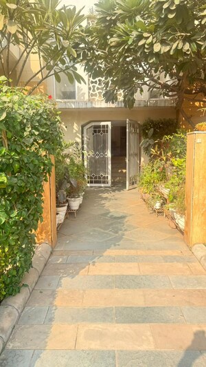 Balcony in 3 BHK Builder Floor at Bptp Astaire GardeN-Monet Floors, Sector 70a – for Sale