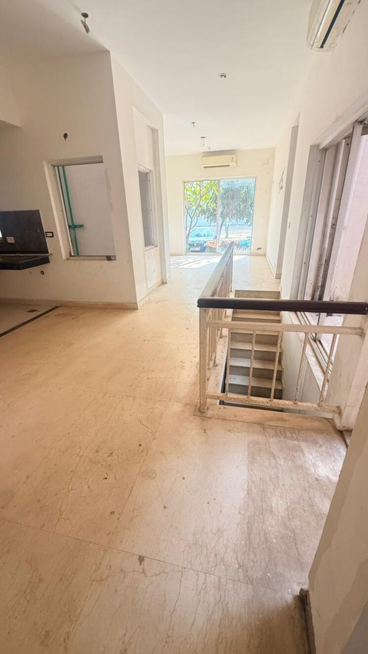 Balcony, bptp-astaire-garden-monet-floors 4 Bedroom 1847 Sq.Ft. Builder Floor In Sector 70a Gurgaon 9705888