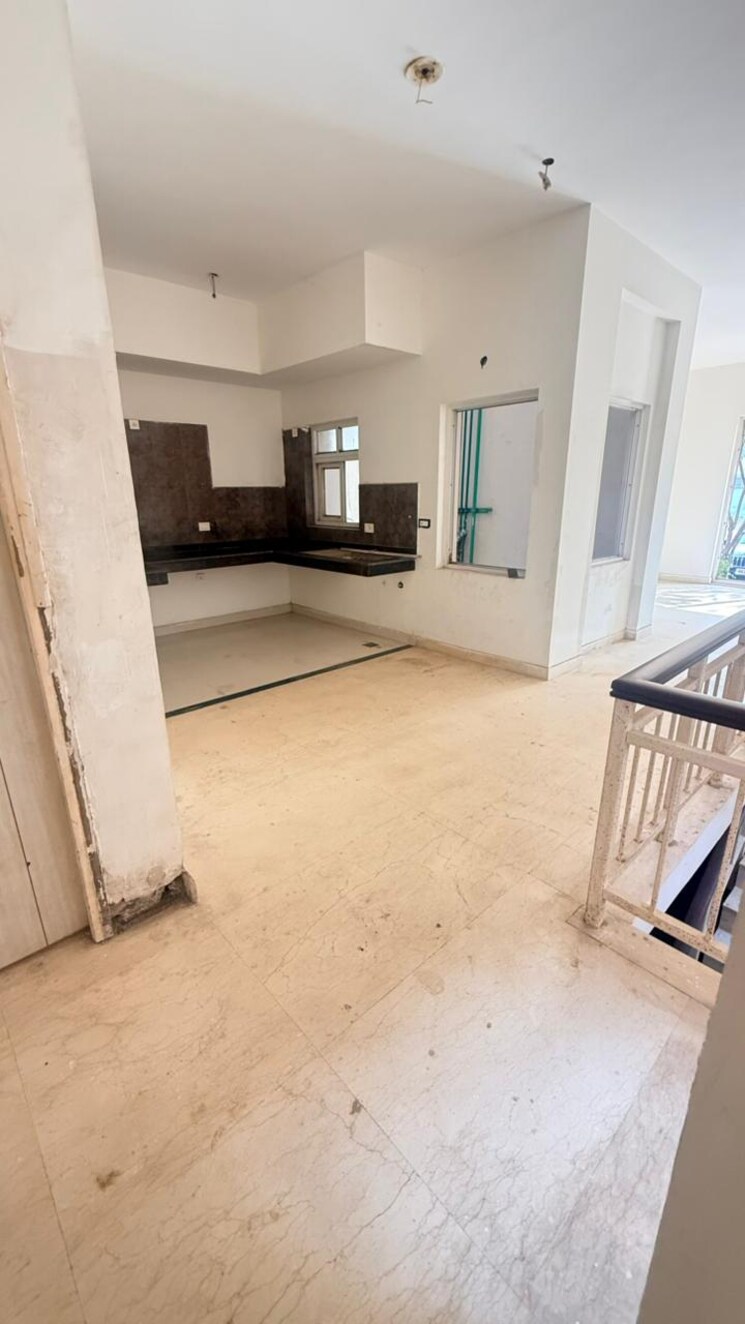 Room, bptp-astaire-garden-monet-floors 4 Bedroom 1847 Sq.Ft. Builder Floor In Sector 70a Gurgaon 9705888