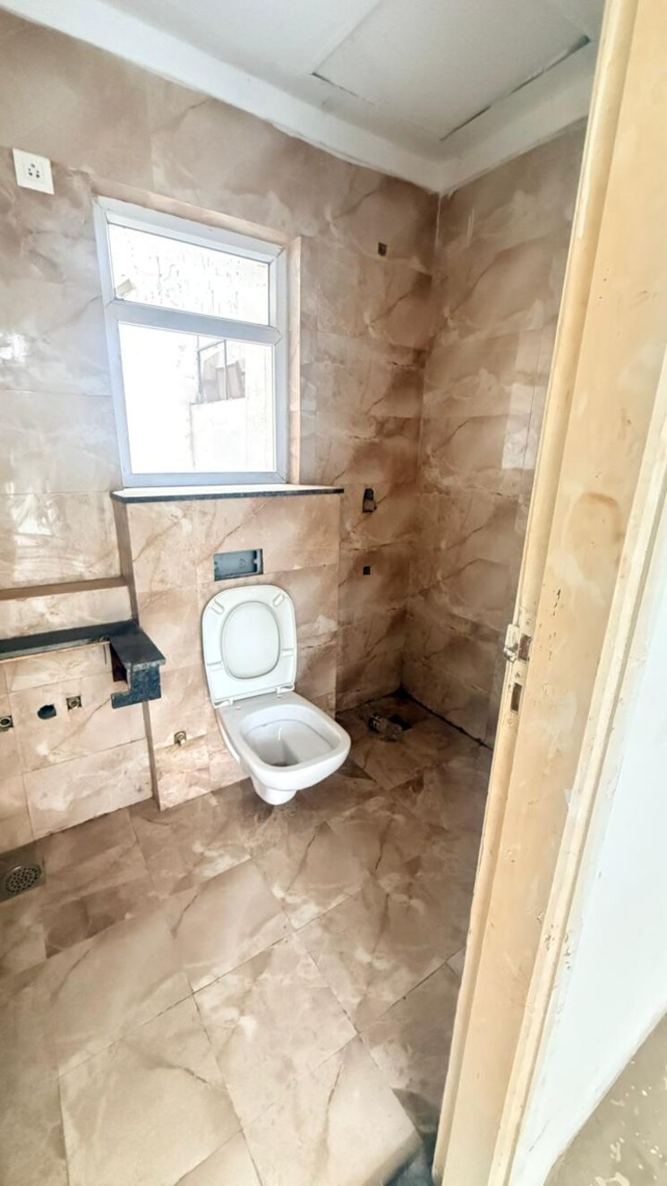 Bathroom, bptp-astaire-garden-monet-floors 4 Bedroom 1847 Sq.Ft. Builder Floor In Sector 70a Gurgaon 9705888