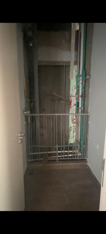 Furnished Amenities in 3 BHK Apartment at Kalpataru Immensa H, Kolshet Road – for Sale