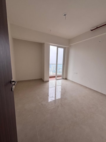 Room in 2 BHK Apartment at Indiabulls One Indiabulls, Pokhran Road No Two – for Sale